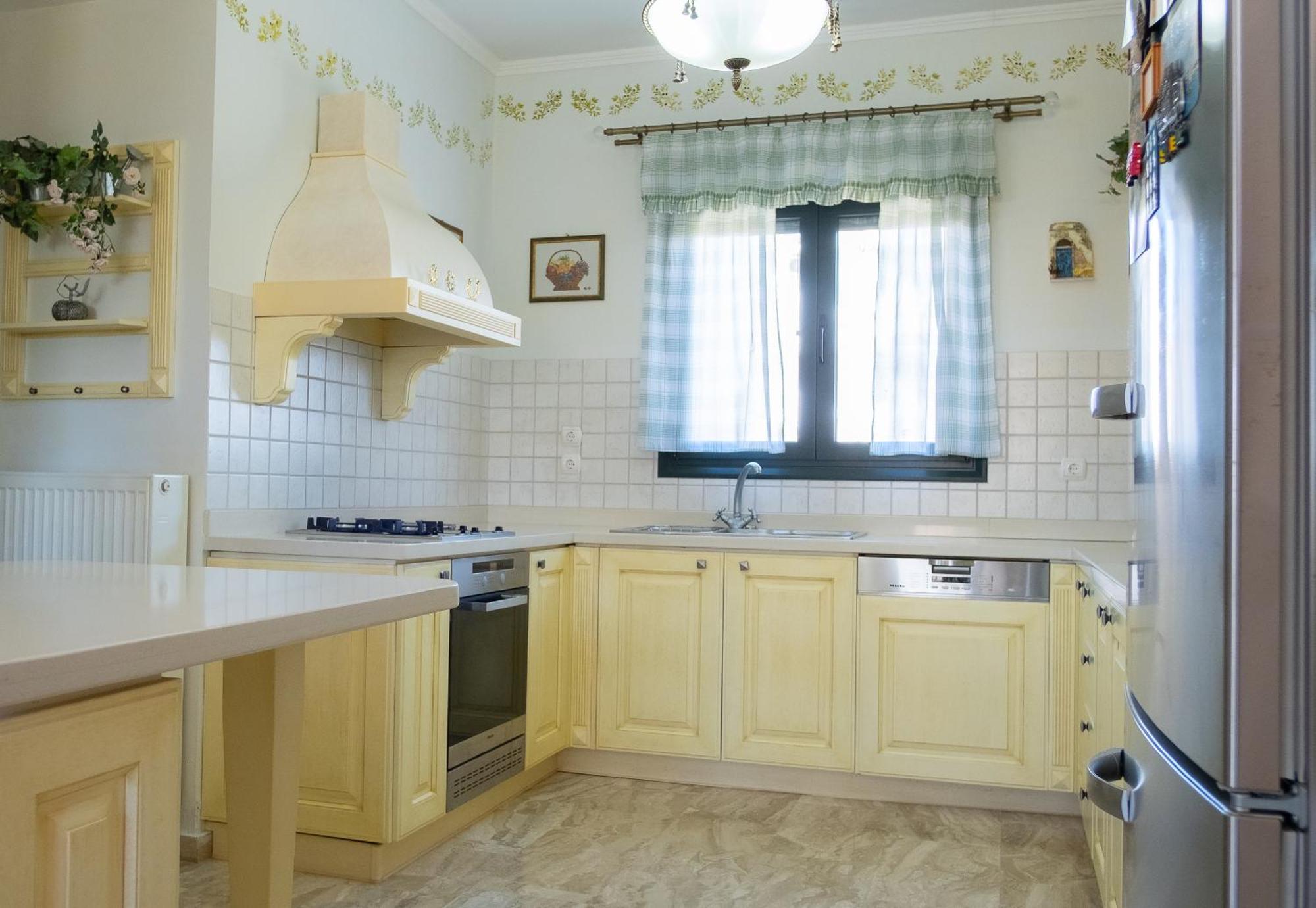 Spacious House In A Quiet Neighbourhood Ierápetra Екстериор снимка